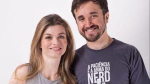 This is the Avatar Image for the Nilce Moretto (Coisa De Nerd) AI Voice and Text to Speech Generator